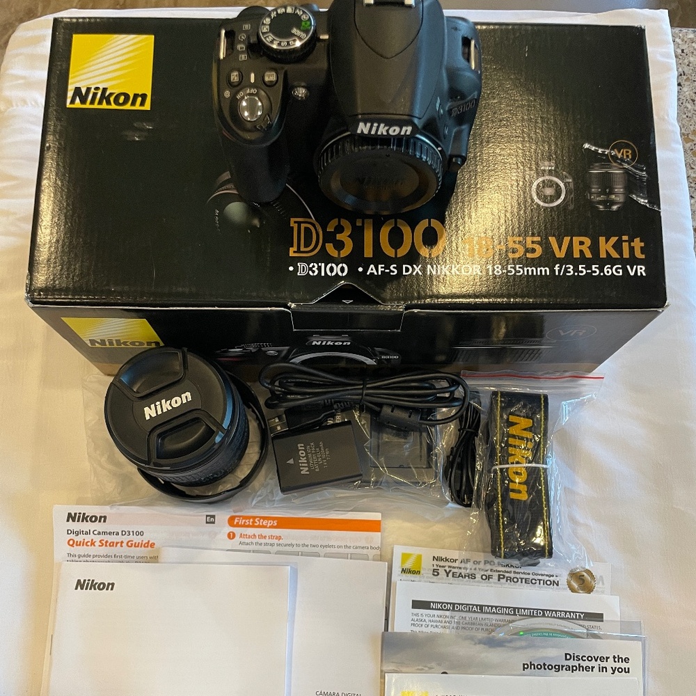 Nikon D3100 DSLR Camera 18-70mm f/3.5-4.5 AF Zoom Lens 3713 SHUTTER COUNT!!! BOX
